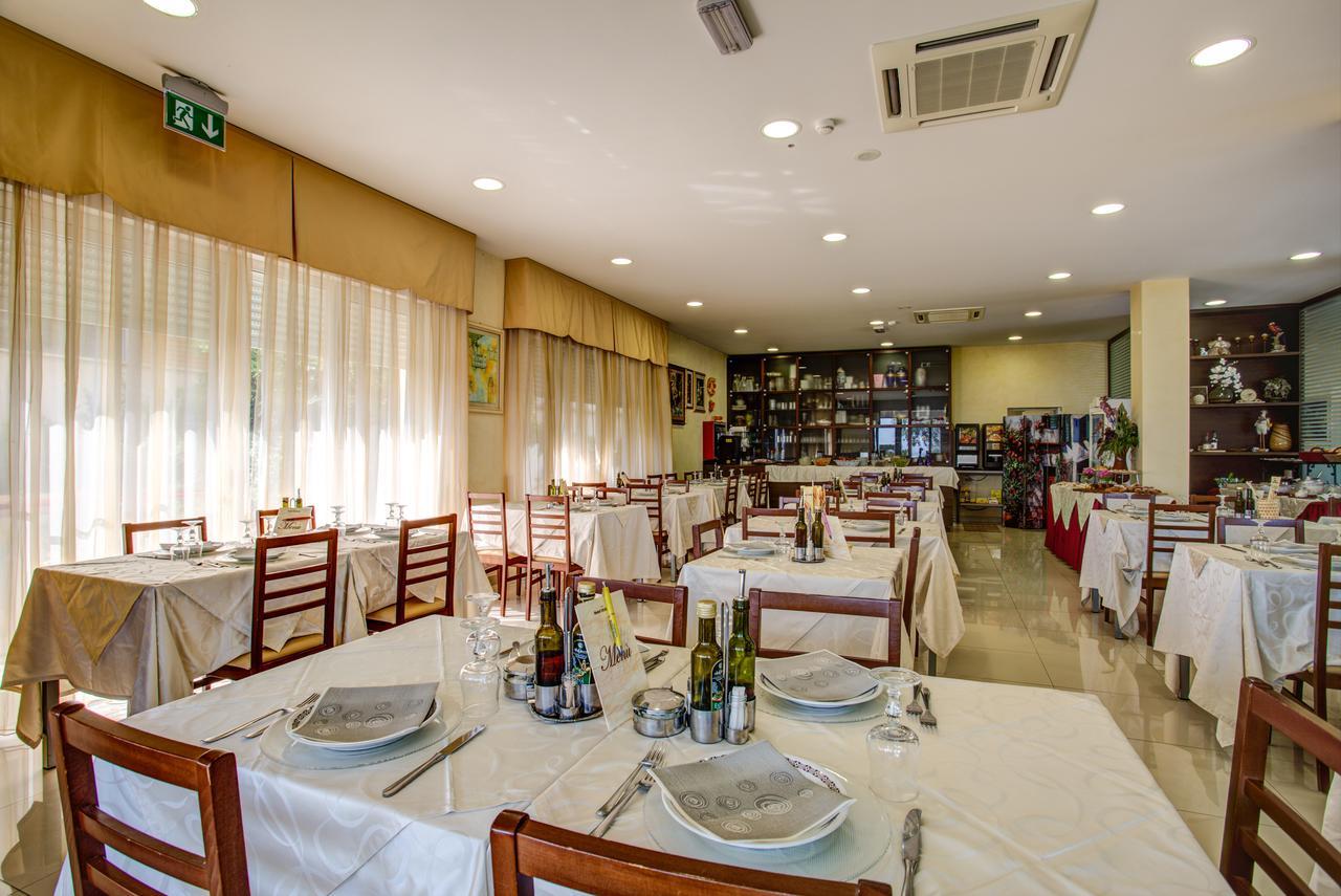 Hotel Deanna Bellaria-Igea Marina Luaran gambar