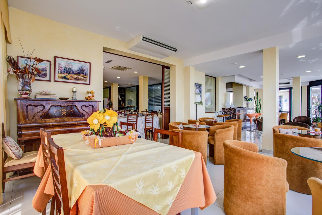 Hotel Deanna Bellaria-Igea Marina Luaran gambar